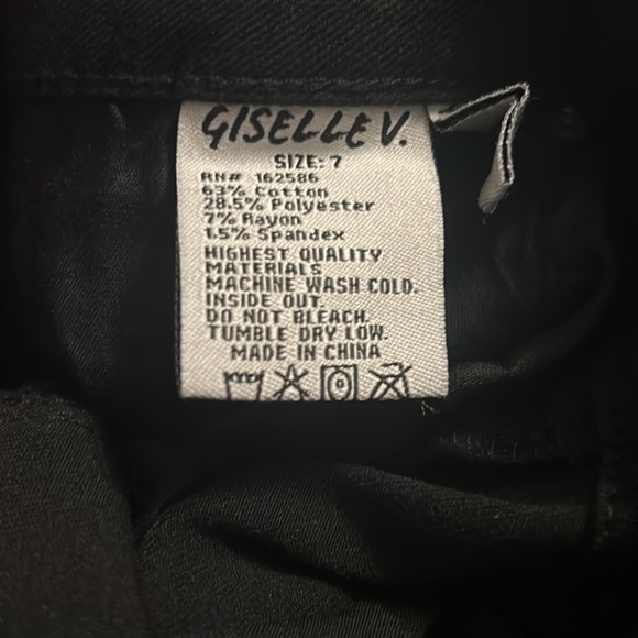 Giselle V. SZ 7 Black 5-pocket stretch skinny jeans, waist 27”-29”, inseam 29” - Picture 3 of 4